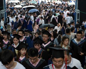 Chinese graduates lower their ambitions in moribund jobs market