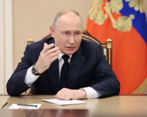 Kremlin: Fake Putin address broadcast on Russian radio stations after &#039;hack&#039;