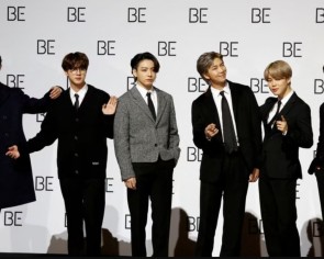 K-pop takeover battle loser Hybe to sell $580m stake in SM