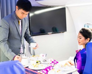 Now you can pay $126 to experience what it&#039;s like to be a Thai Airways flight attendant
