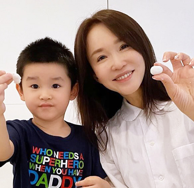 Screaming Fann Wong overcomes fear to do this for her son