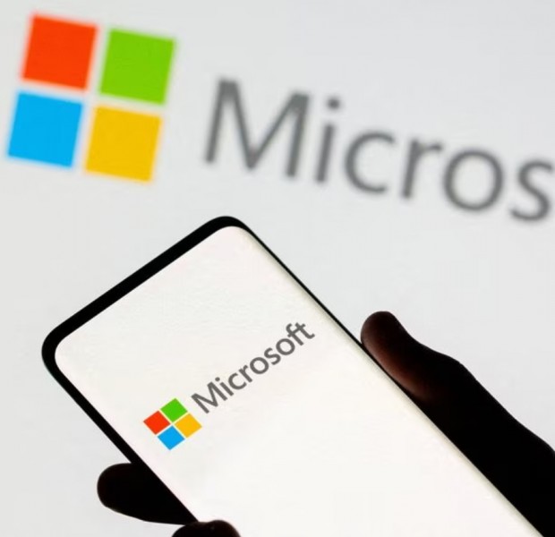 Microsoft threatens to restrict data from rival AI search tools